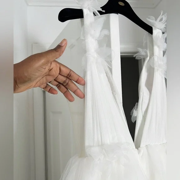 NEW Katie May Aurora Gown in Ivory - Picture 12 of 16